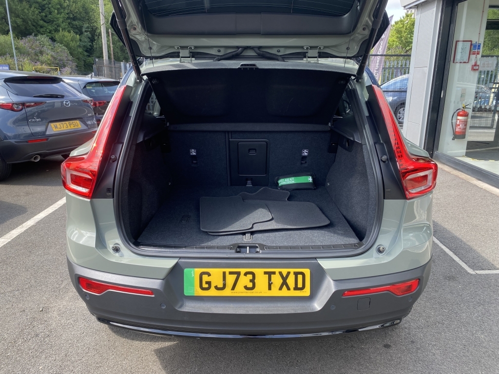 Volvo XC40 Recharge Twin Ultimate Awd GJ73TXD Green #6