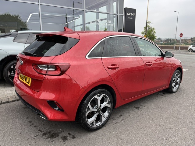 Kia Ceed 1.4 3 Isg Red #3