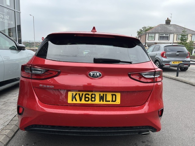 Kia Ceed 1.4 3 Isg Red #4