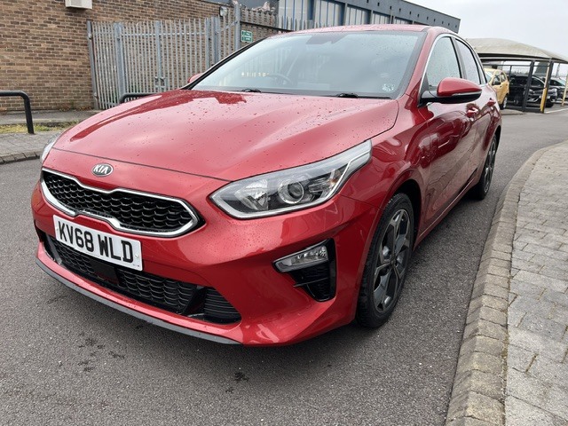 Kia Ceed 1.4 3 Isg Red #6