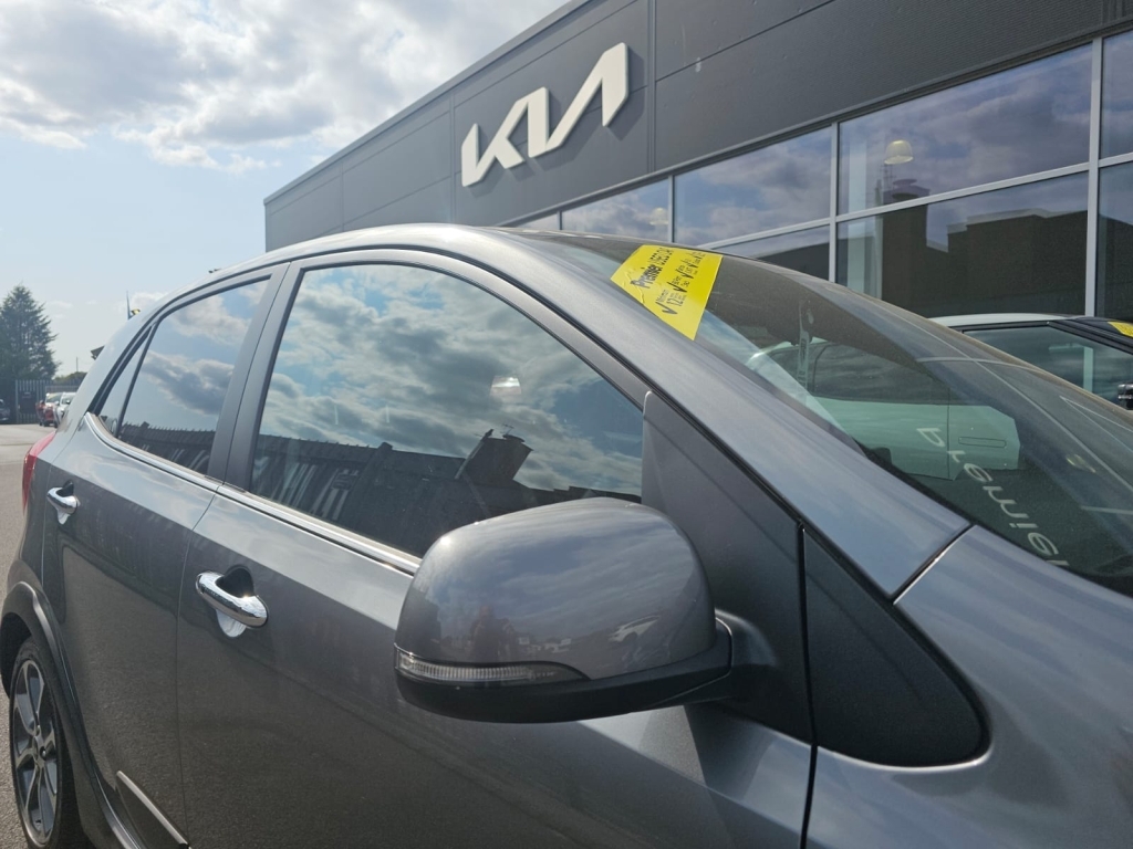 Kia Picanto 1.0 2 4 Seats White #10