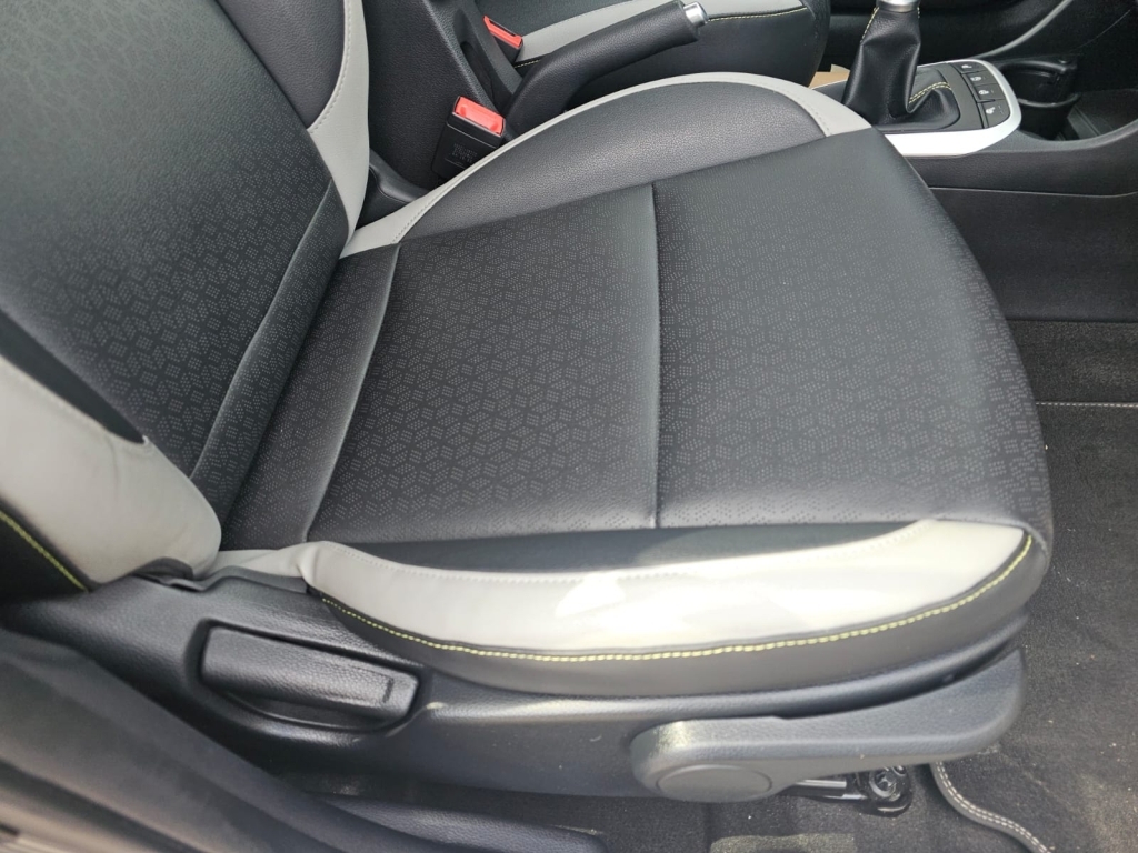 Kia Picanto 1.0 2 4 Seats White #15