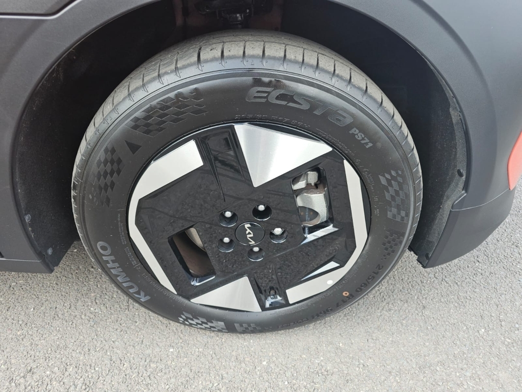 Kia EV3 148Kw Air 58.3Kwh Black #9
