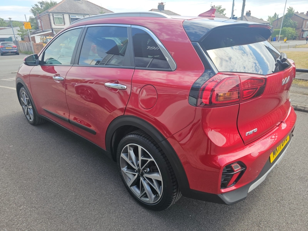 Kia Niro 1.6 3 Red #4