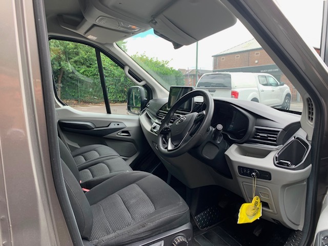 Maxus Deliver 9 Mpv Brown #3