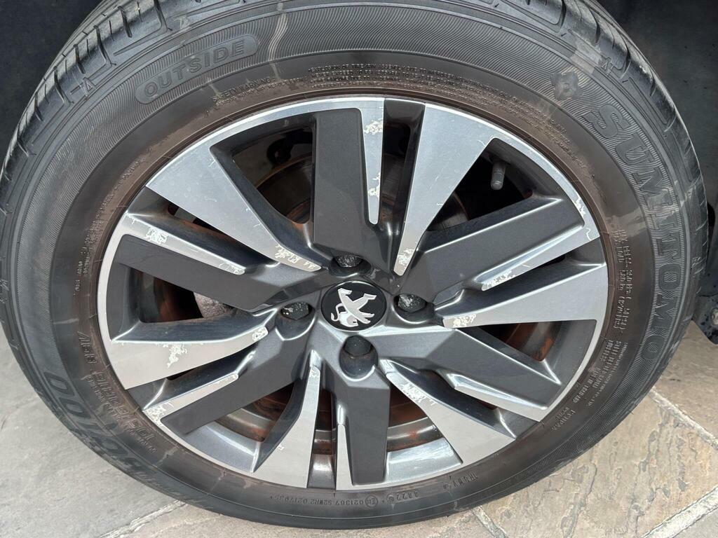 Peugeot 2008 Allure Premium Green #20