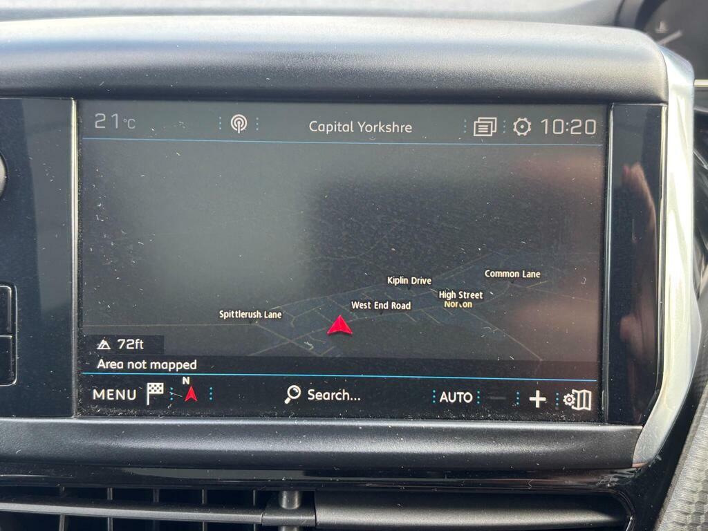 Peugeot 2008 Allure Premium Green #21