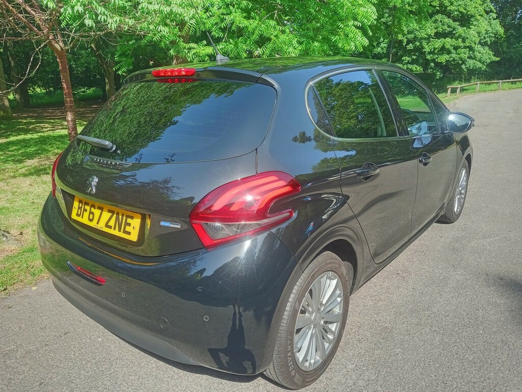 Peugeot 208 1.2 Puretech Allure 2017 BF67ZNE Black #6