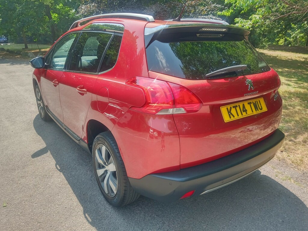 Peugeot 2008 1.6 E-hdi Allure Red #4