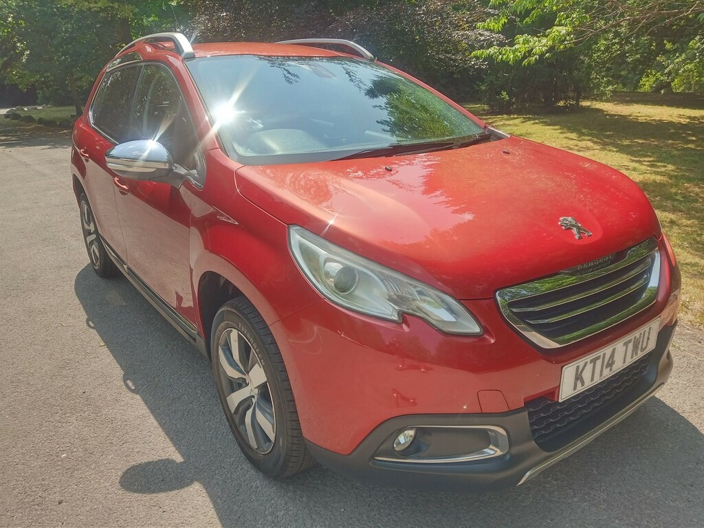 Peugeot 2008 Active White #8