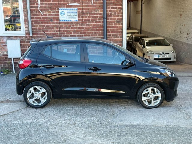 Hyundai I10 Se Connect Euro 6 NV72USG Black #5