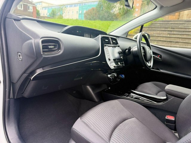 Toyota Prius+ Business Edition Plus Grey #43