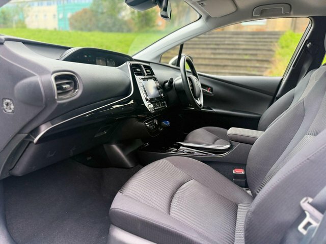 Toyota Prius+ Business Edition Plus Grey #16