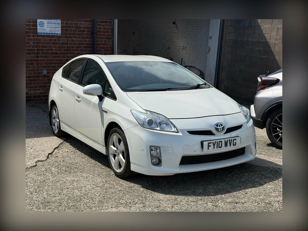 Toyota Prius 1.8 Vvt-h T Spirit Hatchback Hybrid Cvt White #2