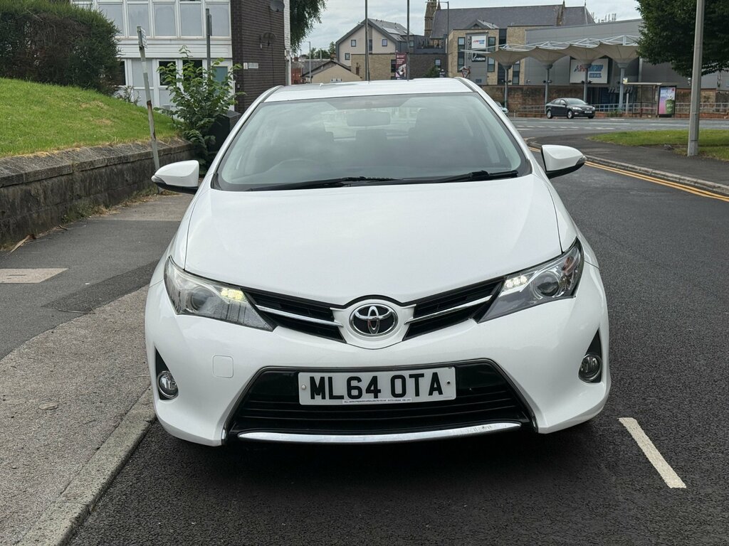 Toyota Auris 1.33 Dual Vvt-i Icon Hatchback E White #2