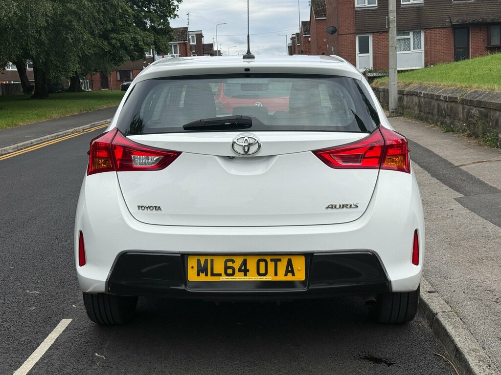 Toyota Auris 1.33 Dual Vvt-i Icon Hatchback E White #6