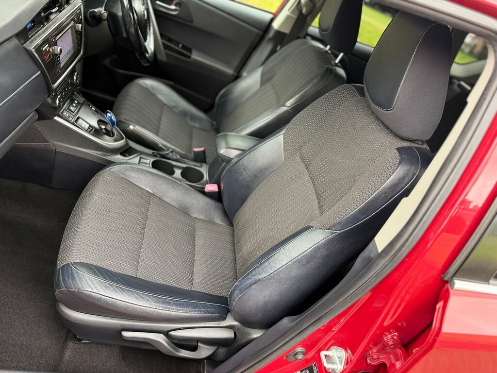 Toyota Auris 1.8 Vvt-h Excel Cvt Euro 5 Ss White #44