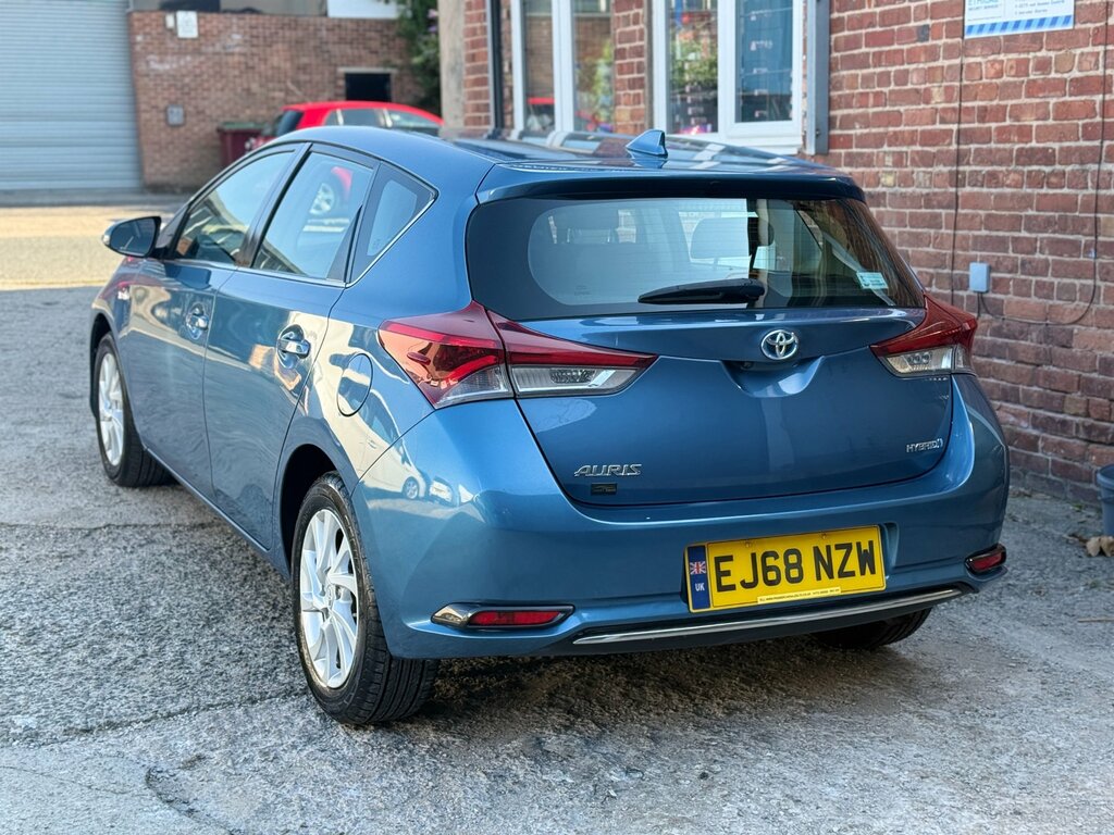Toyota Auris 1.8 Vvt-h Icon Tech Hatchback Hybrid Cv Blue #5