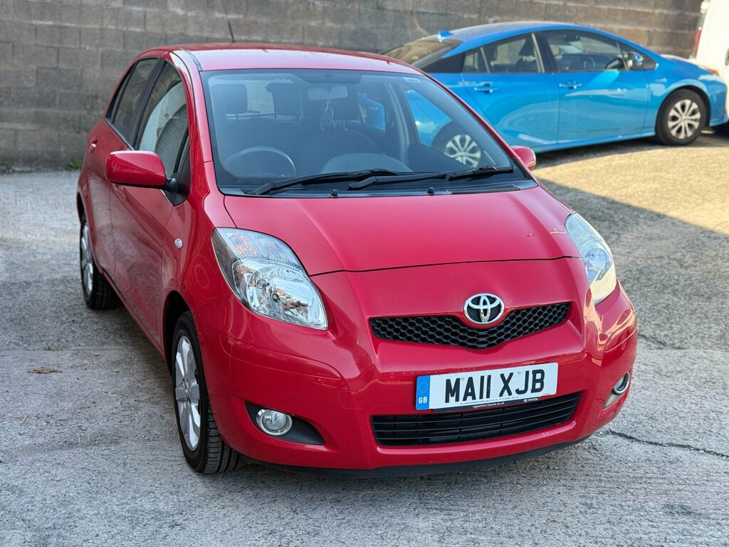 Toyota Yaris 1.33 Dual Vvt-i T Spirit Hatchback Mult Red #3