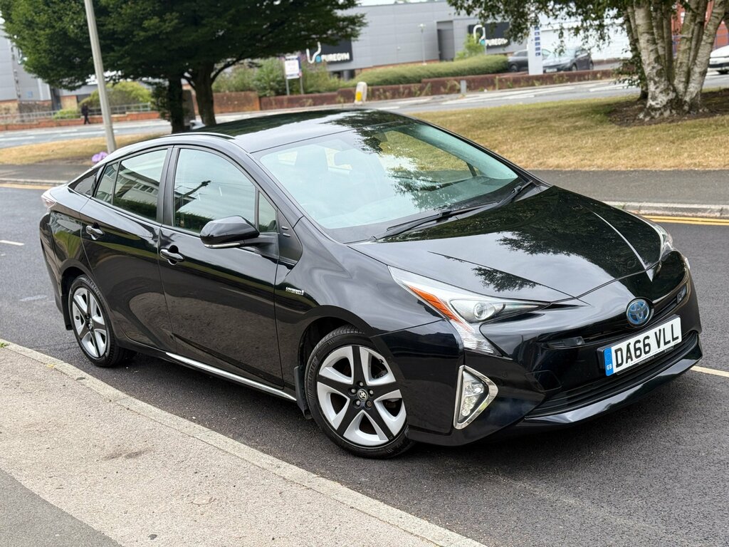 Toyota Prius+  Brown #61
