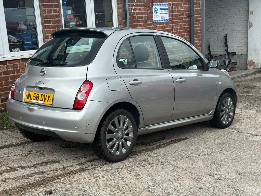 Nissan Micra Acenta Red #8