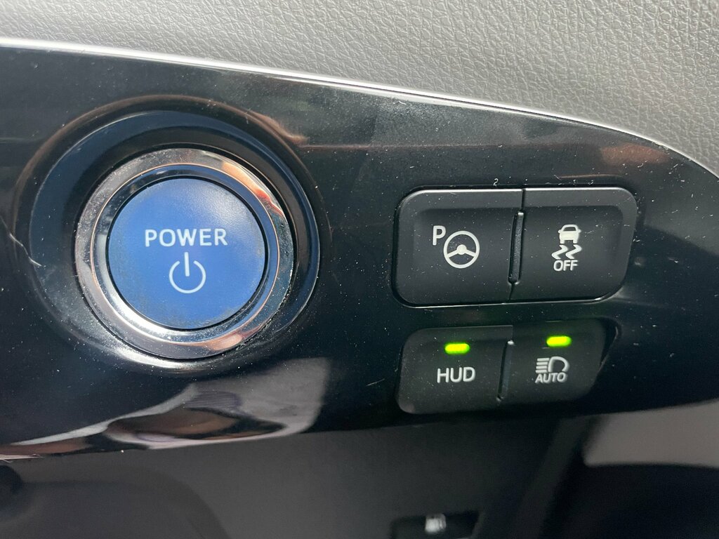 Toyota Prius Vvt-i Active Black #32