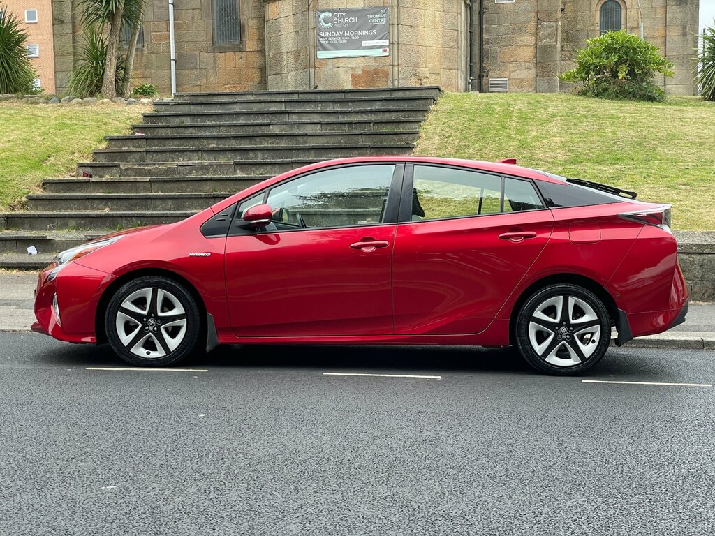 Toyota Prius 1.8 Vvt-h Excel Hatchback Hybrid Cvt Eu Red #4