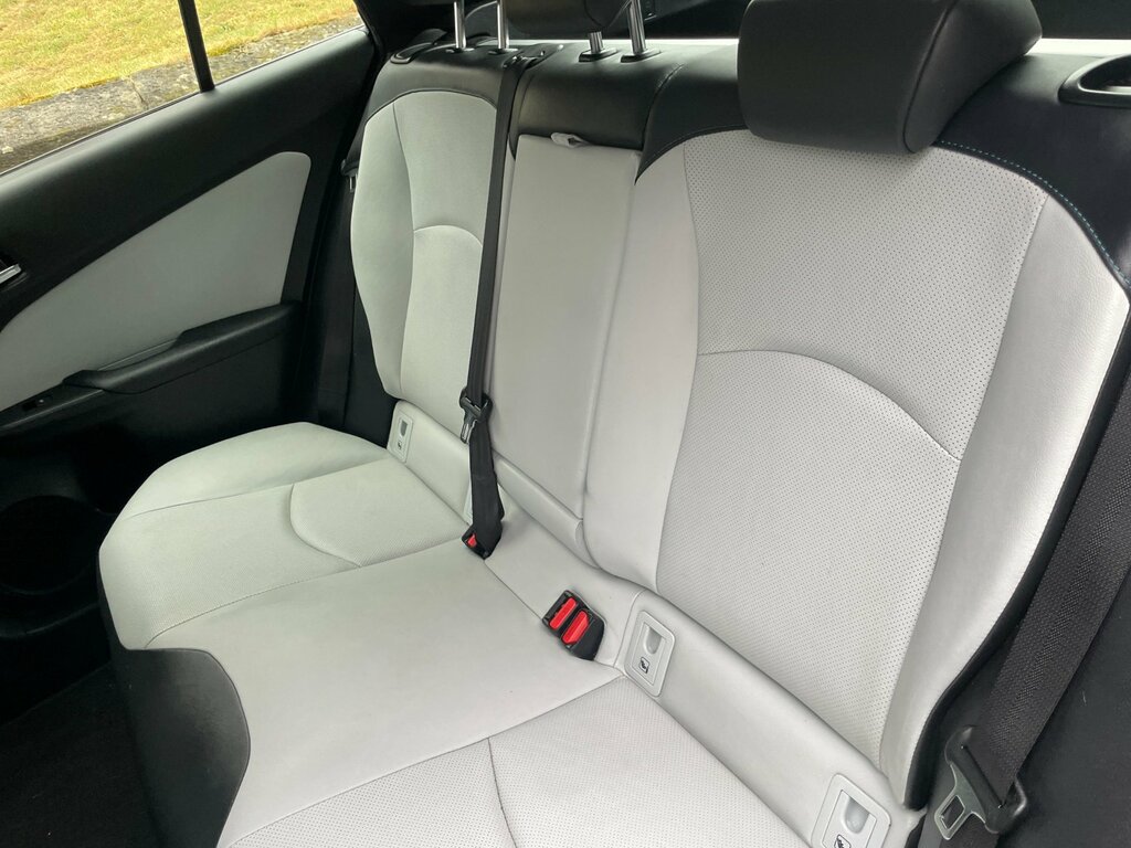 Toyota Prius Vvt-i Active Black #25