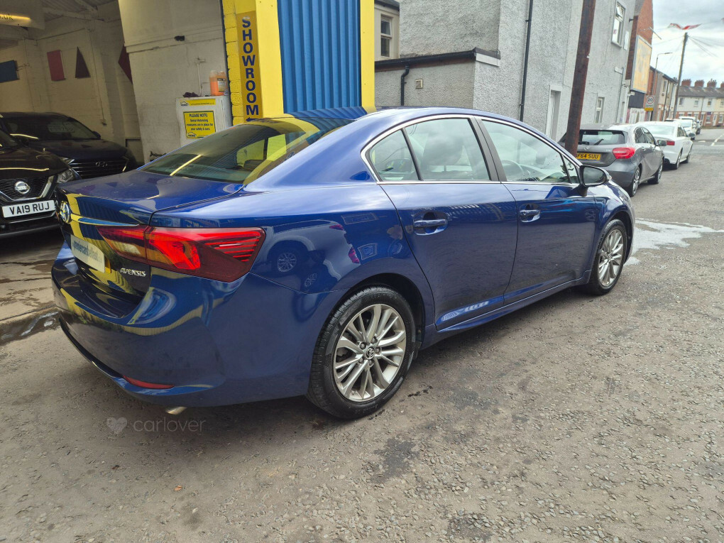 Toyota Avensis 1.6 D-4d Business Edition Euro 6 Ss Blue #2