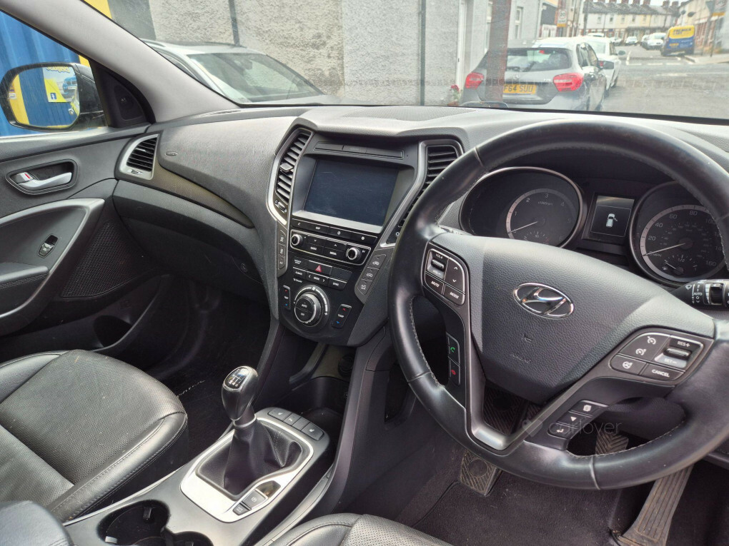 Hyundai Santa Fe 2.2 Crdi Blue Drive Premium 4Wd Euro 6 Ss  #6