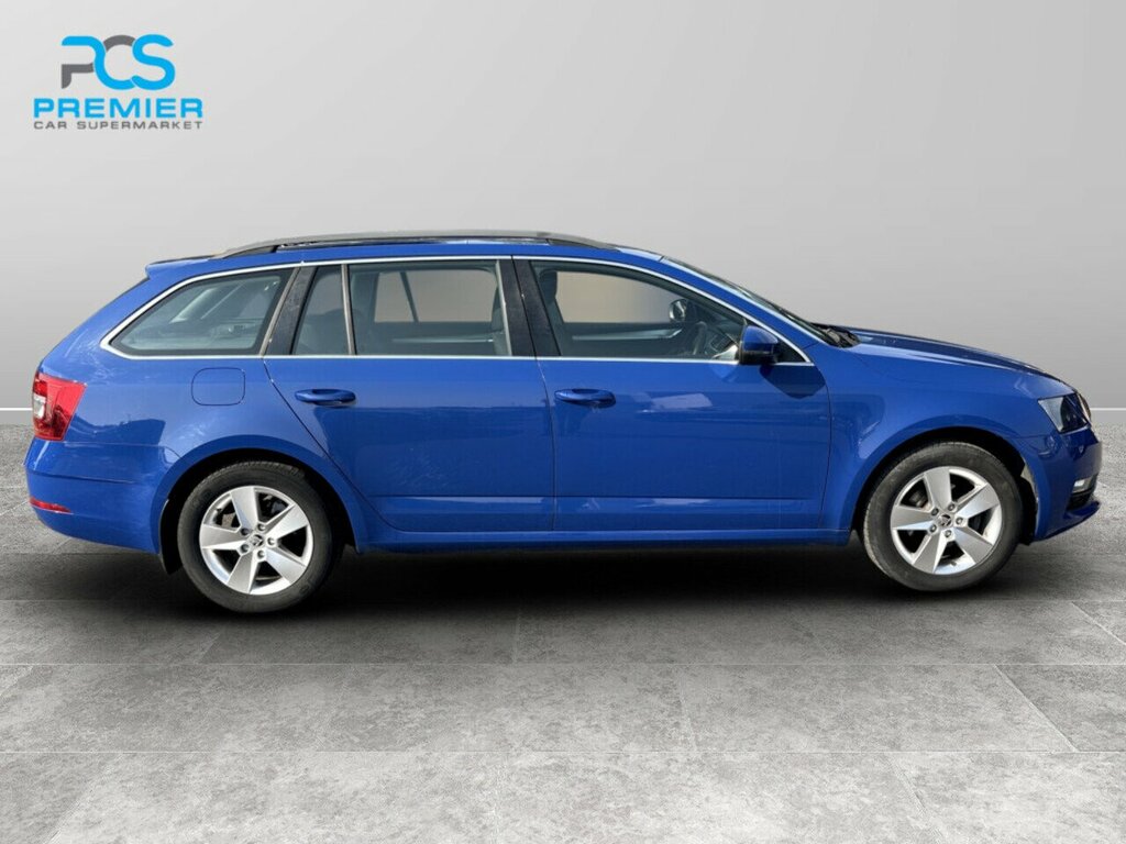 Skoda Octavia Tdi Se Technology Blue #4