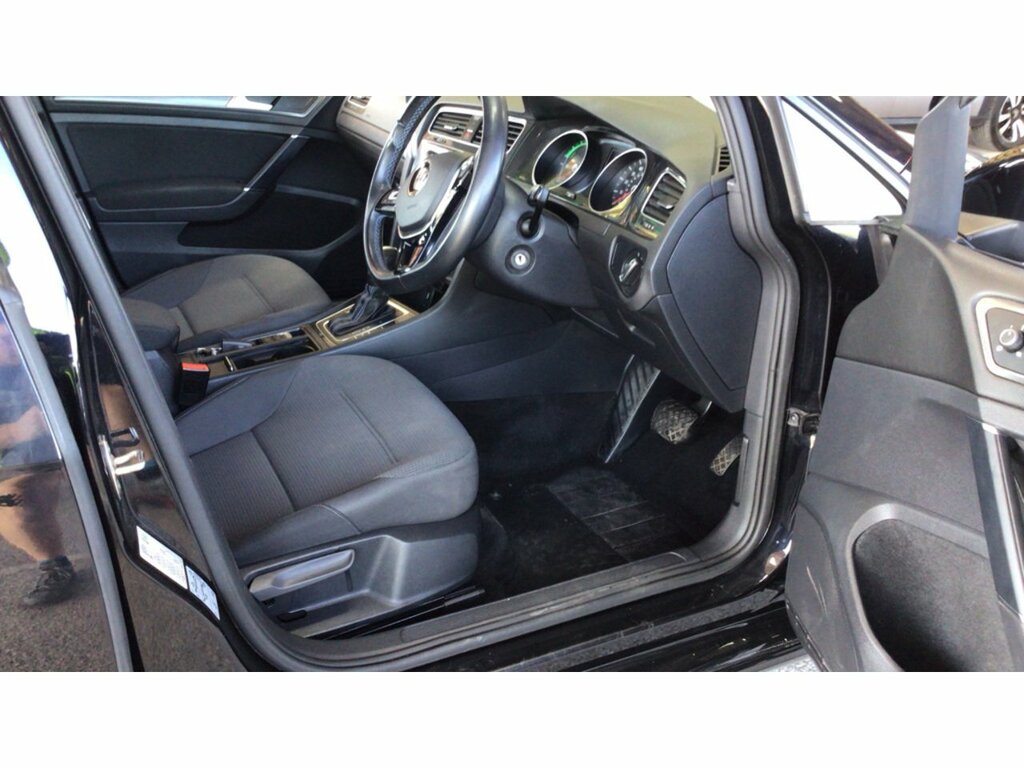 Volkswagen e-Golf E-golf Black #3