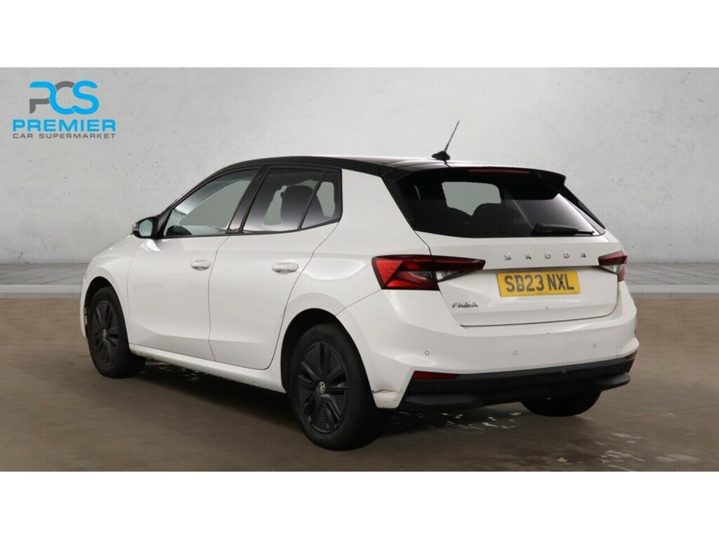 Skoda Fabia Mpi Colour Edition White #6
