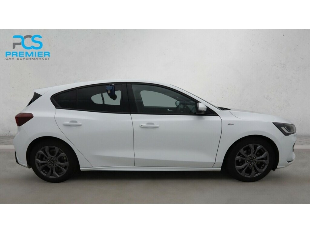 Ford Focus T Ecoboost Mhev St-line YH24AHZ White #2