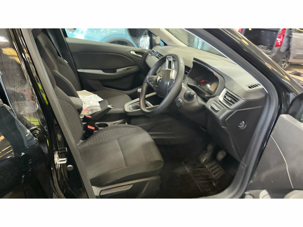 Renault Clio Tce Iconic Black #3