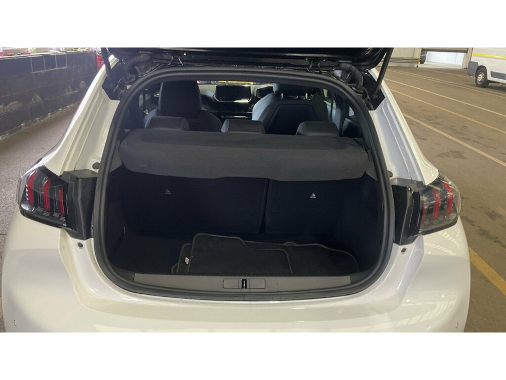 Peugeot 208 Puretech Gt White #5