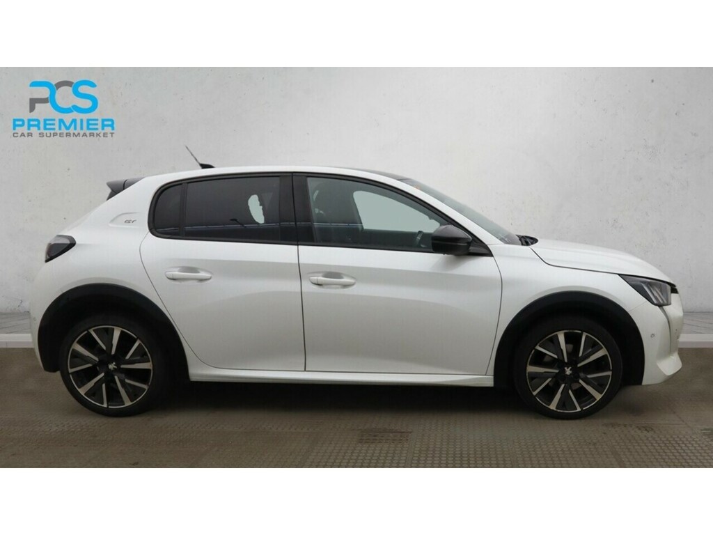 Peugeot 208 Puretech Gt CK22ZGZ White #2