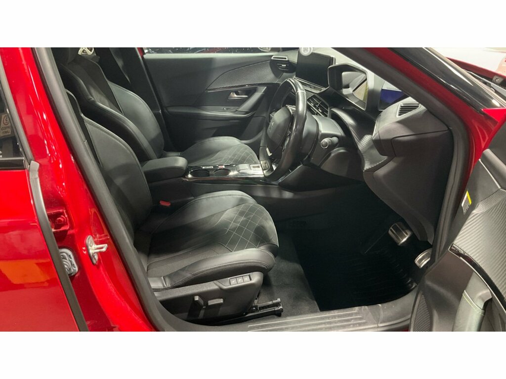 Peugeot e-2008 Gt Premium Red #3