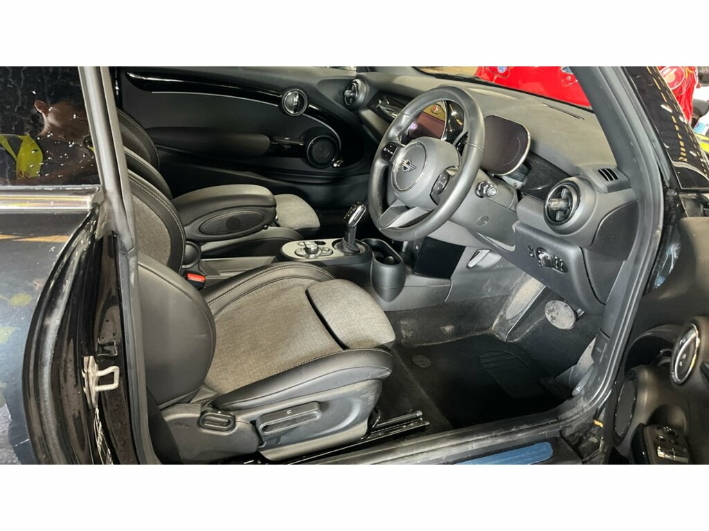 Mini Electric Cooper Se Level 2 Black #3