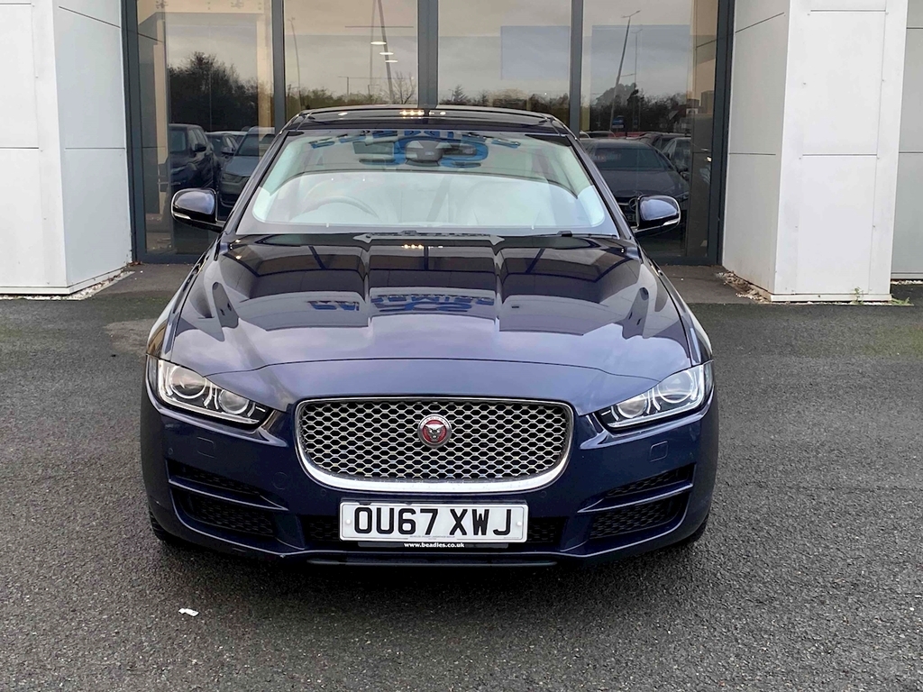 Jaguar XE Portfolio Awd Blue #2
