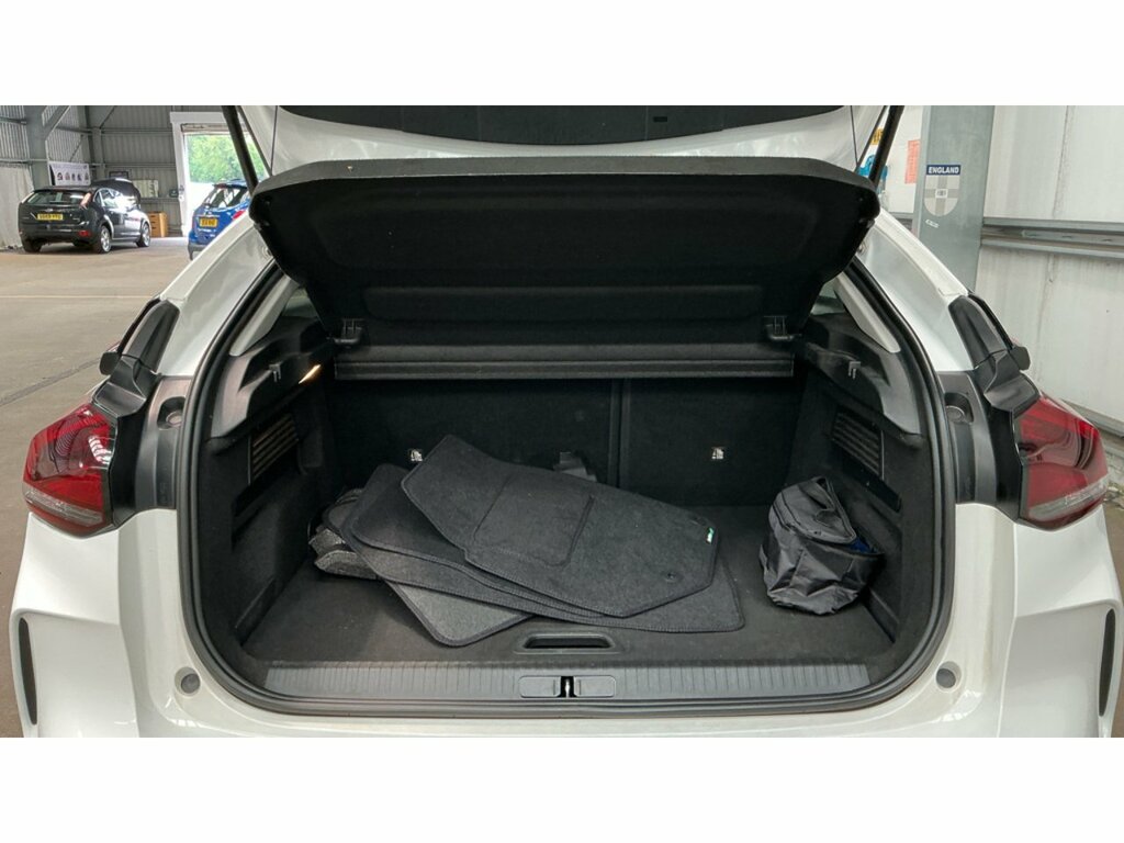 Citroen C4 Puretech C-series Edition White #5