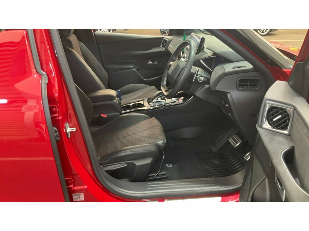 DS DS 3 Crossback Puretech Performance Line Red #3