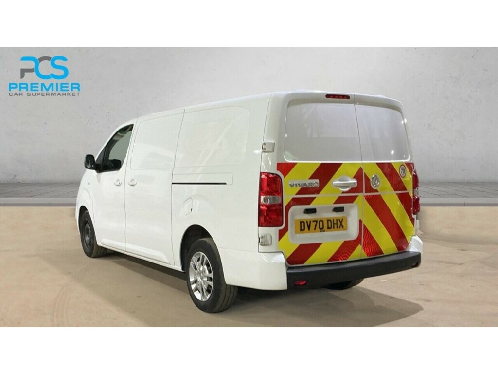 Vauxhall Vivaro Turbo D 2900 Sportive White #4