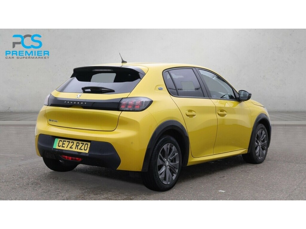 Peugeot e-208 Active Premium Yellow #4