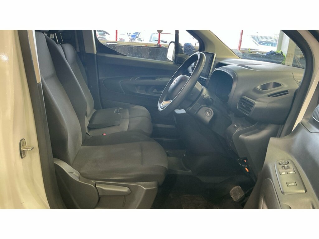 Citroen e-Berlingo 800Driver Edition M White #3