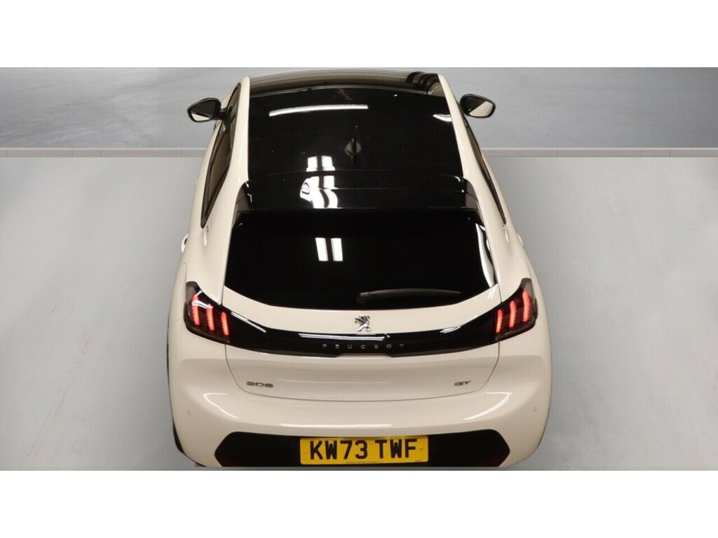 Peugeot 208 Puretech Gt White #6