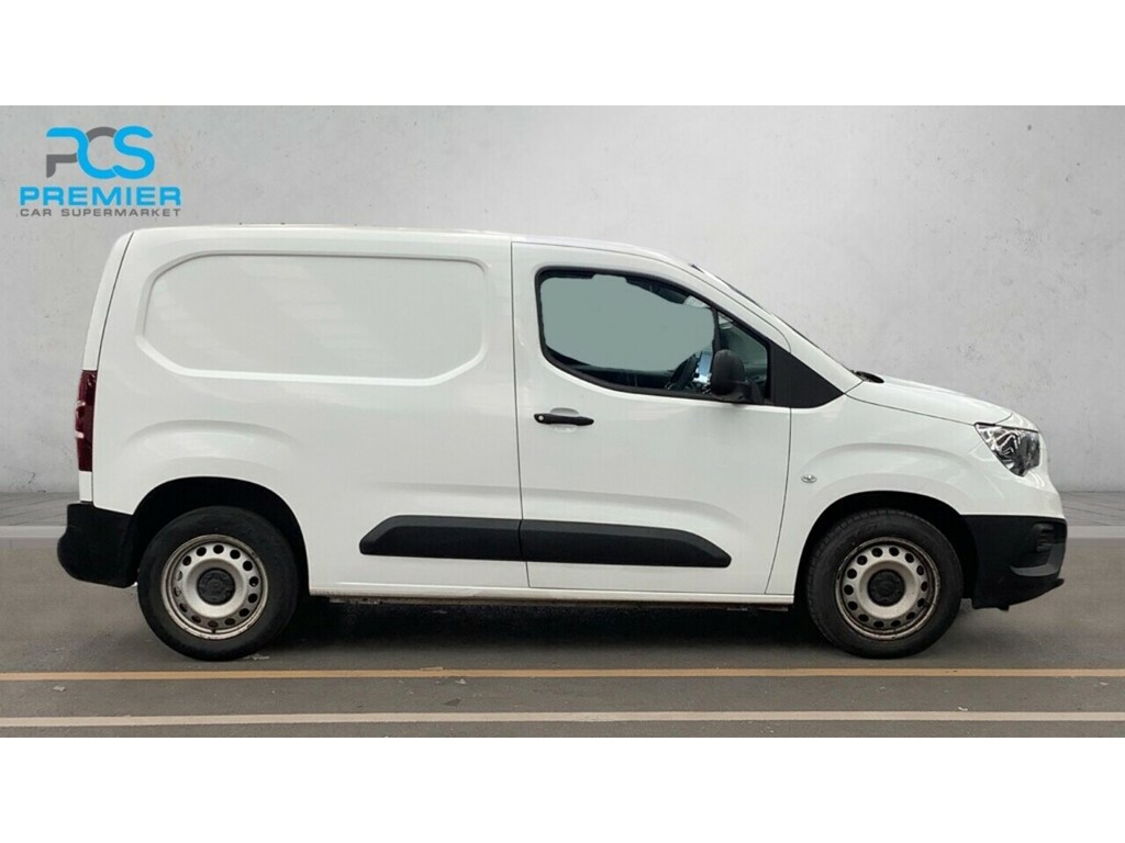 Vauxhall Combo Turbo D 2300 Dynamic White #5