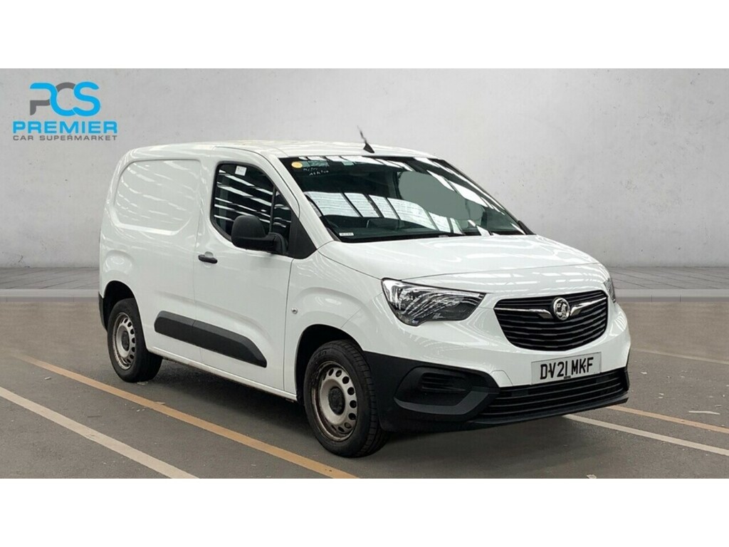 Vauxhall Combo Turbo D 2300 Dynamic White