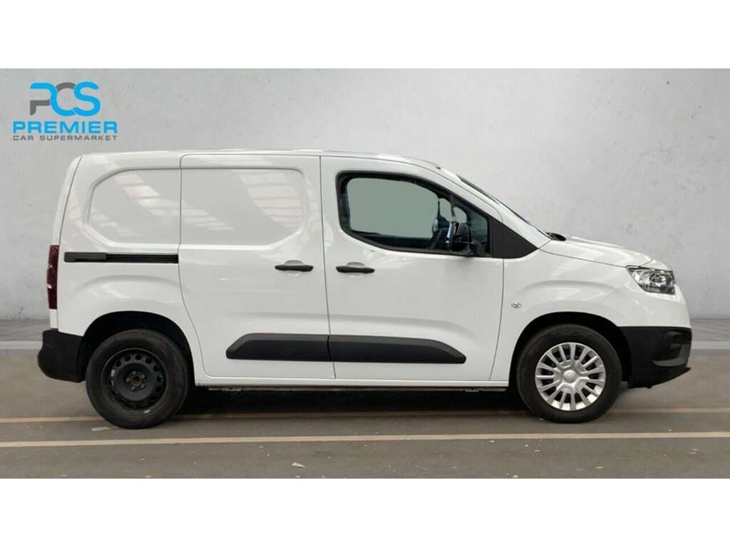 Toyota Proace City Bluehdi Icon White #4