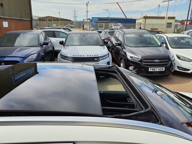 Mercedes-Benz E Class E 220 D White #21